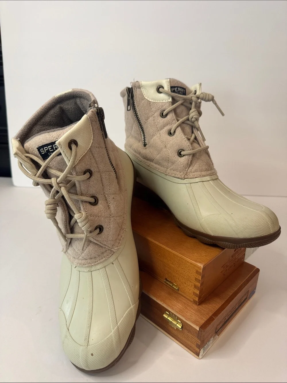 Sperry Duck Boots Quilted Wool Lace-Up Side Zip Waterproof Boots, Tan & Cream